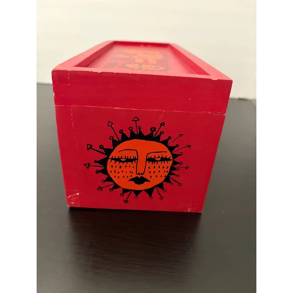 Jose Cuervo Reserva de la Familia 1996 Wood Box Manuel Velazquez Red Folk Art